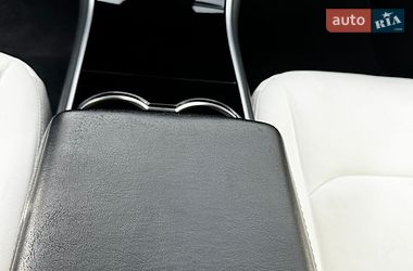 Седан Tesla Model 3 2020 в Львові фото 24 Седан Tesla Model 3 2020 в Львові