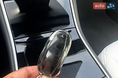 Седан Tesla Model 3 2020 в Львові фото 30 Седан Tesla Model 3 2020 в Львові