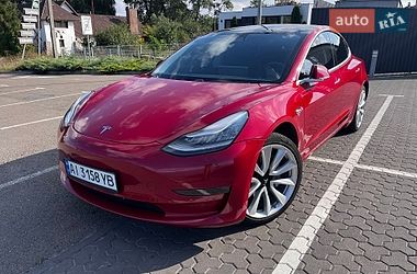 Седан Tesla Model 3 2019 в Киеве