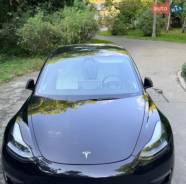 Tesla Model 3 2021