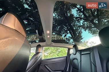 Седан Tesla Model 3 2021 в Днепре