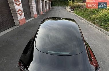 Седан Tesla Model 3 2023 в Тернополі