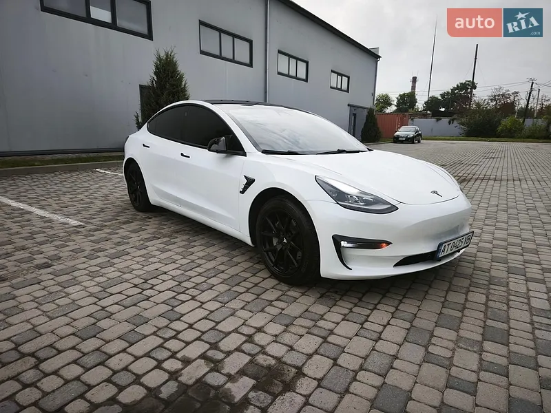 Tesla Model 3 2021