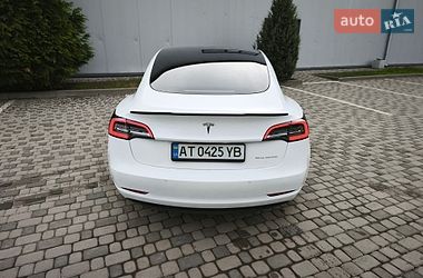 Седан Tesla Model 3 2021 в Івано-Франківську