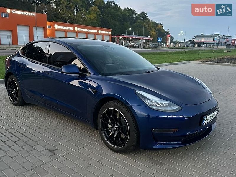 Седан Tesla Model 3 2019 в Луцке фото 4 Седан Tesla Model 3 2019 в Луцке