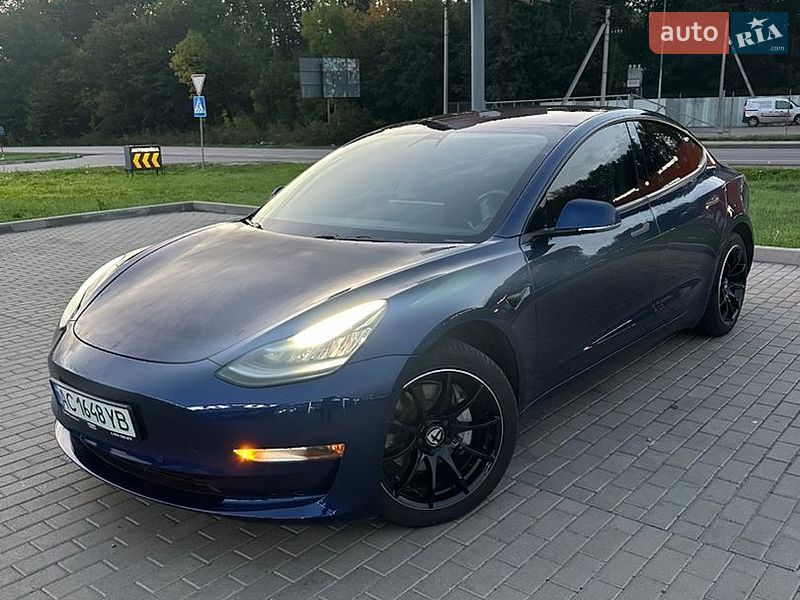 Седан Tesla Model 3 2019 в Луцке фото 14 Седан Tesla Model 3 2019 в Луцке