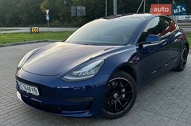 Седан Tesla Model 3 2019 в Луцке