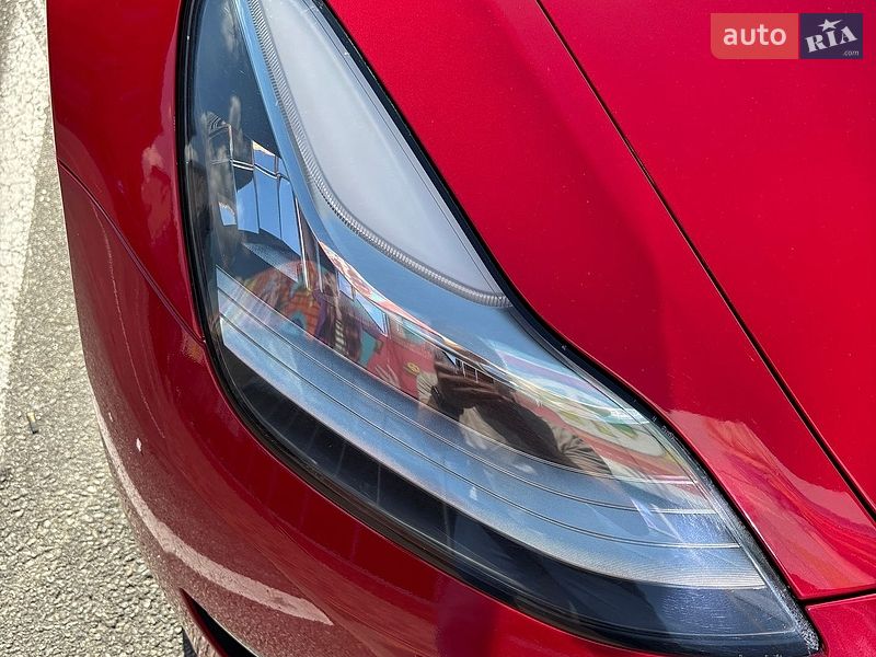 Седан Tesla Model 3 2018 в Киеве