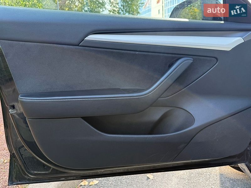 Седан Tesla Model 3 2021 в Киеве фото 15 Седан Tesla Model 3 2021 в Киеве
