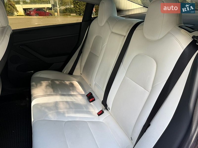 Седан Tesla Model 3 2021 в Киеве фото 21 Седан Tesla Model 3 2021 в Киеве