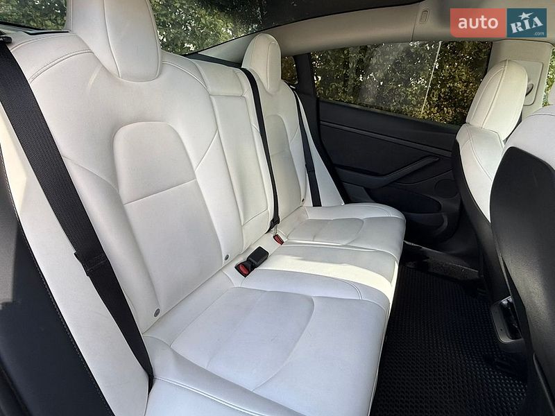 Седан Tesla Model 3 2021 в Киеве фото 25 Седан Tesla Model 3 2021 в Киеве