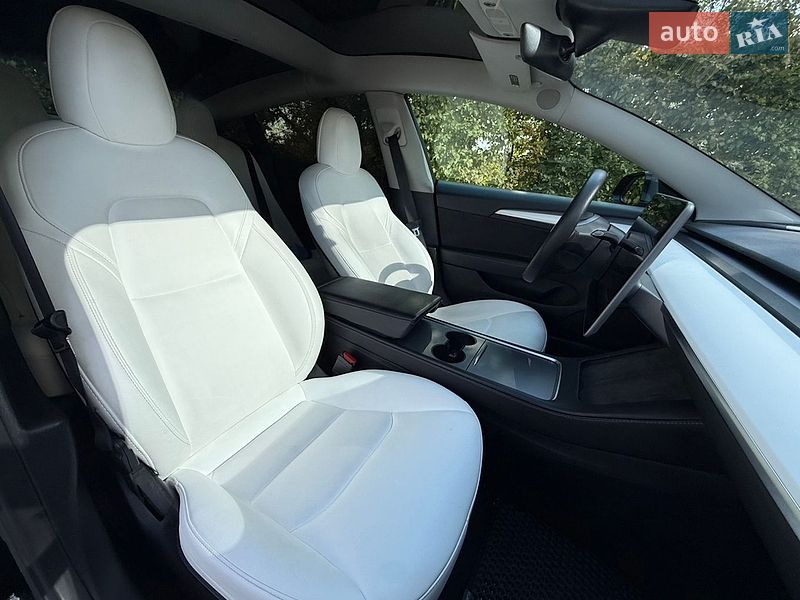 Седан Tesla Model 3 2021 в Киеве фото 28 Седан Tesla Model 3 2021 в Киеве
