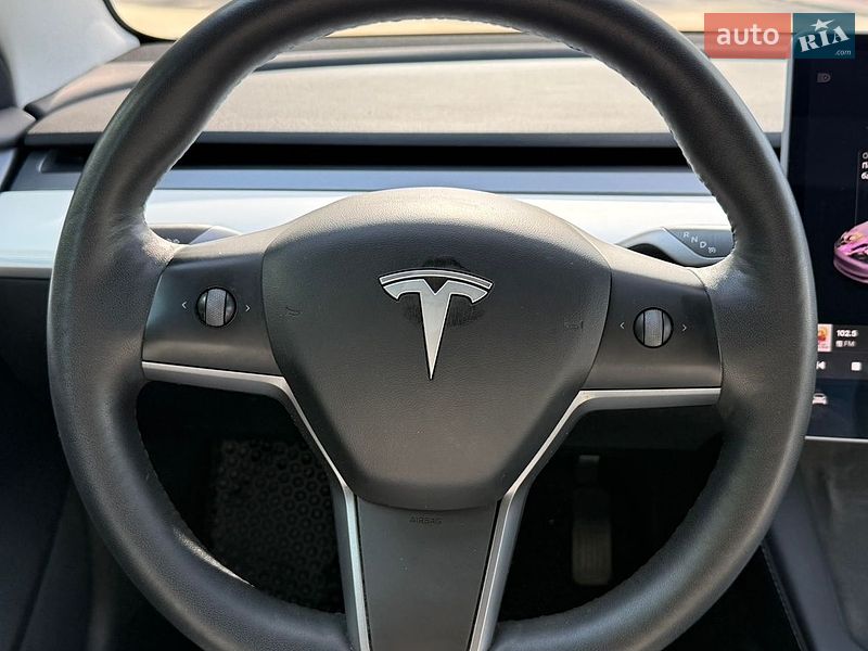 Седан Tesla Model 3 2021 в Киеве фото 30 Седан Tesla Model 3 2021 в Киеве