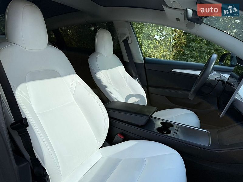 Седан Tesla Model 3 2021 в Киеве фото 27 Седан Tesla Model 3 2021 в Киеве