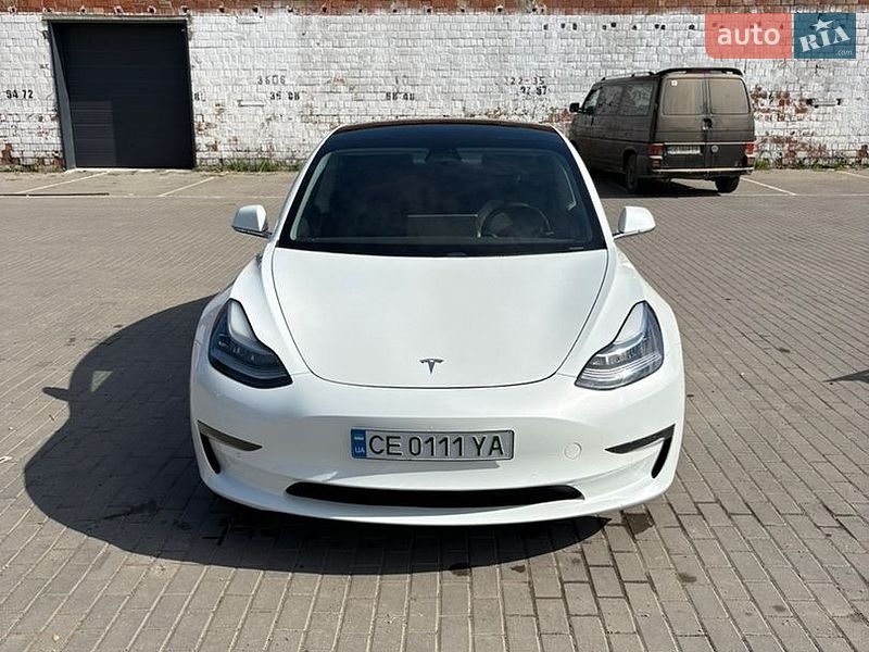 Tesla Model 3 2019