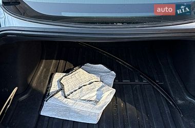 Седан Tesla Model 3 2019 в Чернівцях