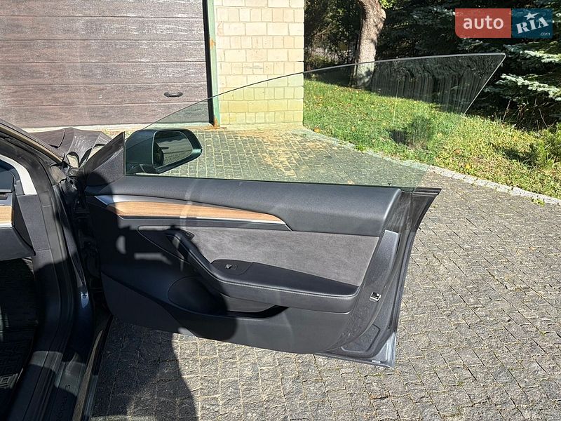 Седан Tesla Model 3 2022 в Бориславі фото 14 Седан Tesla Model 3 2022 в Бориславі