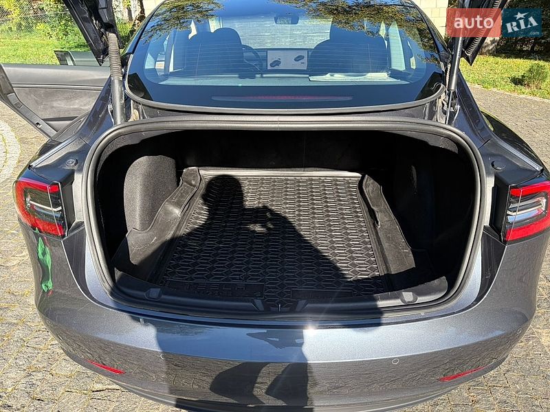 Седан Tesla Model 3 2022 в Бориславі фото 21 Седан Tesla Model 3 2022 в Бориславі