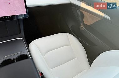 Седан Tesla Model 3 2021 в Коломые
