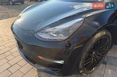 Седан Tesla Model 3 2021 в Коломые