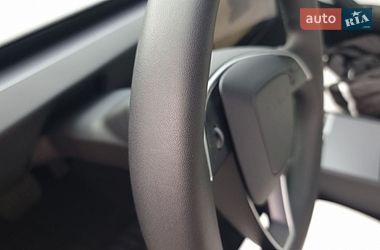 Седан Tesla Model 3 2025 в Кропивницькому