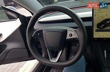 Седан Tesla Model 3 2025 в Кропивницькому