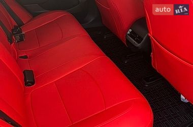 Седан Tesla Model 3 2020 в Києві