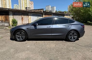 Седан Tesla Model 3 2022 в Києві