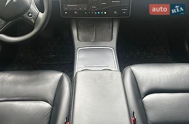 Седан Tesla Model 3 2020 в Киеве фото 15 Седан Tesla Model 3 2020 в Киеве