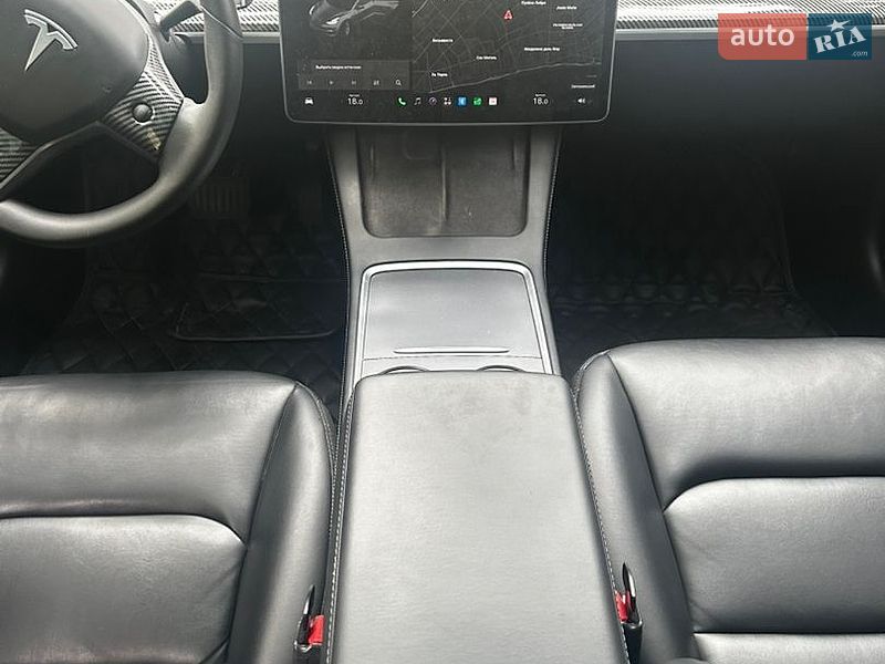 Седан Tesla Model 3 2020 в Киеве фото 15 Седан Tesla Model 3 2020 в Киеве