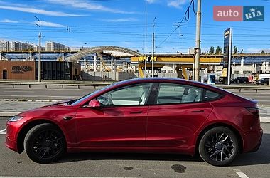 Седан Tesla Model 3 2024 в Киеве