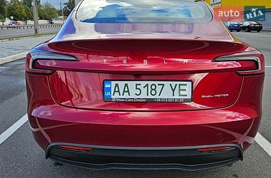 Седан Tesla Model 3 2024 в Киеве