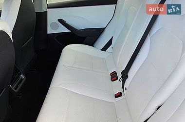 Седан Tesla Model 3 2024 в Киеве