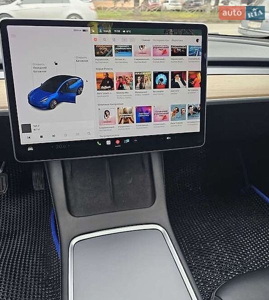 Седан Tesla Model 3 2020 в Рівному