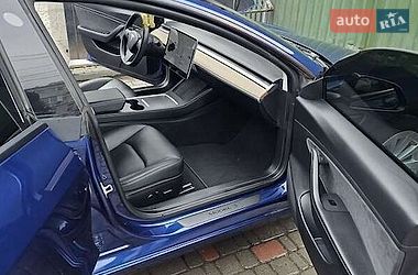 Седан Tesla Model 3 2020 в Рівному