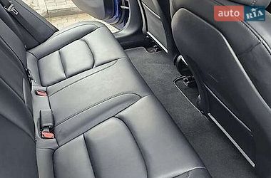 Седан Tesla Model 3 2020 в Рівному