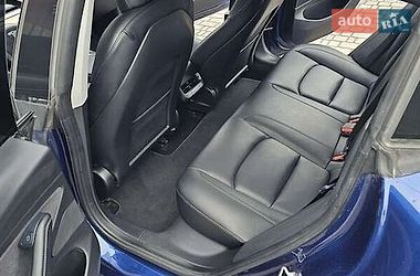 Седан Tesla Model 3 2020 в Рівному