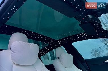 Седан Tesla Model 3 2023 в Дніпрі