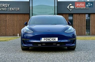 Седан Tesla Model 3 2023 в Дніпрі