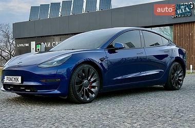 Седан Tesla Model 3 2023 в Дніпрі