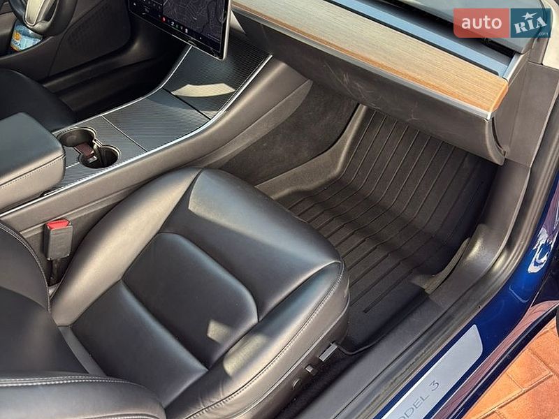 Седан Tesla Model 3 2019 в Ивано-Франковске фото 24 Седан Tesla Model 3 2019 в Ивано-Франковске