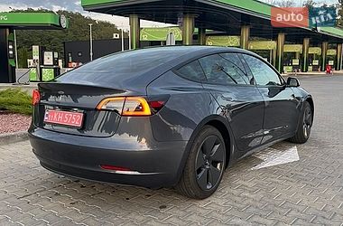 Седан Tesla Model 3 2020 в Кременчуге