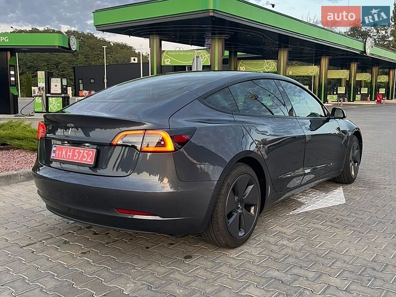 Седан Tesla Model 3 2020 в Кременчуге
