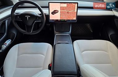Седан Tesla Model 3 2021 в Киеве