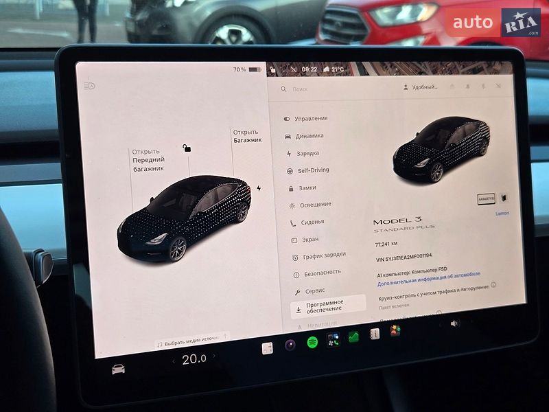 Седан Tesla Model 3 2021 в Киеве