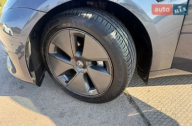 Седан Tesla Model 3 2019 в Коломые