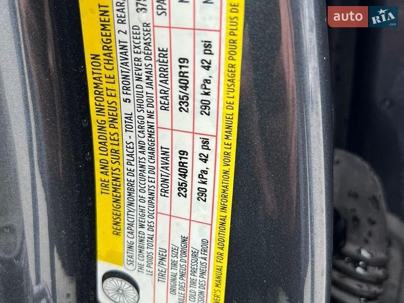 Седан Tesla Model 3 2019 в Львове