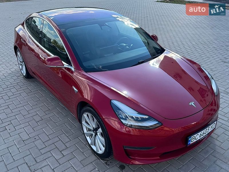 Tesla Model 3 2018