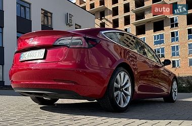 Седан Tesla Model 3 2018 в Ровно