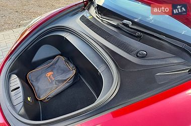 Седан Tesla Model 3 2018 в Ровно